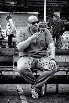 欧美街拍黑白摄影图片